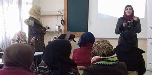  المركز الفلسطيني للاتصال يسعى لتعزيز مشاركة المرأة السياسية
